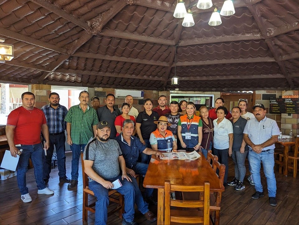 capacitación a comerciantes sinaloíta. 