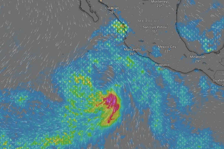 Una parte del mapa de México con bandas nubosas