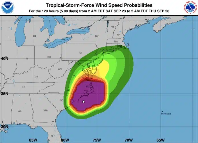 Mapeo de ubicación del huracán Ophelia en EU