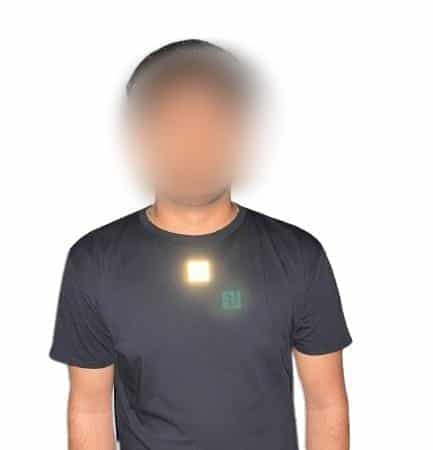 Hombre detenido con la cara tapada