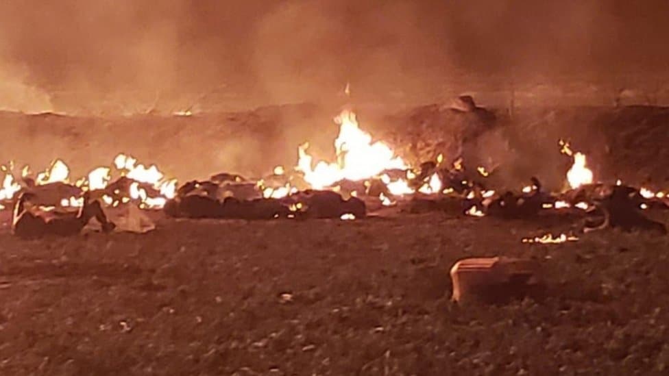Fallece niña en incendio por la explosión en un ducto de huachicol