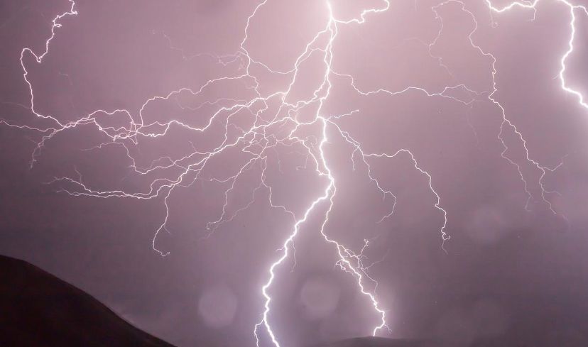 Fenómeno natural en la India deja 12 muertos; fueron 61 mil rayos en dos horas