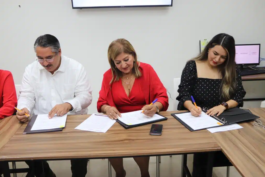 Centro de Justicia para las Mujeres firma convenio de colaboración con la Unipol