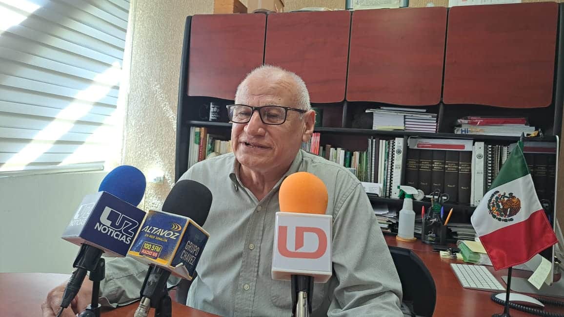 Francisco Javier Orduño con medios de prensa