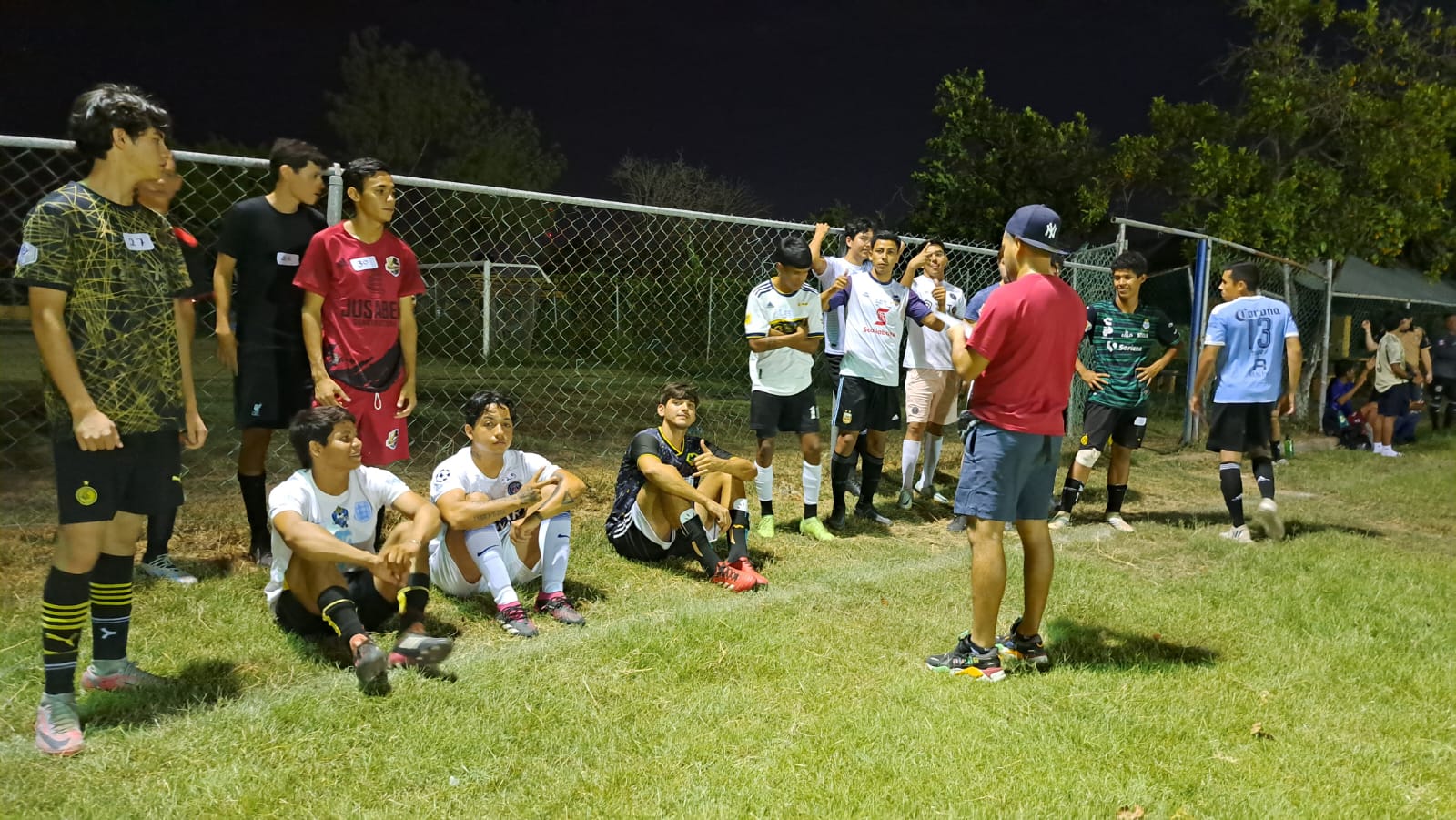 Futbolistas mazatlecos y de la región buscan un lugar en el club Villa Unión FC