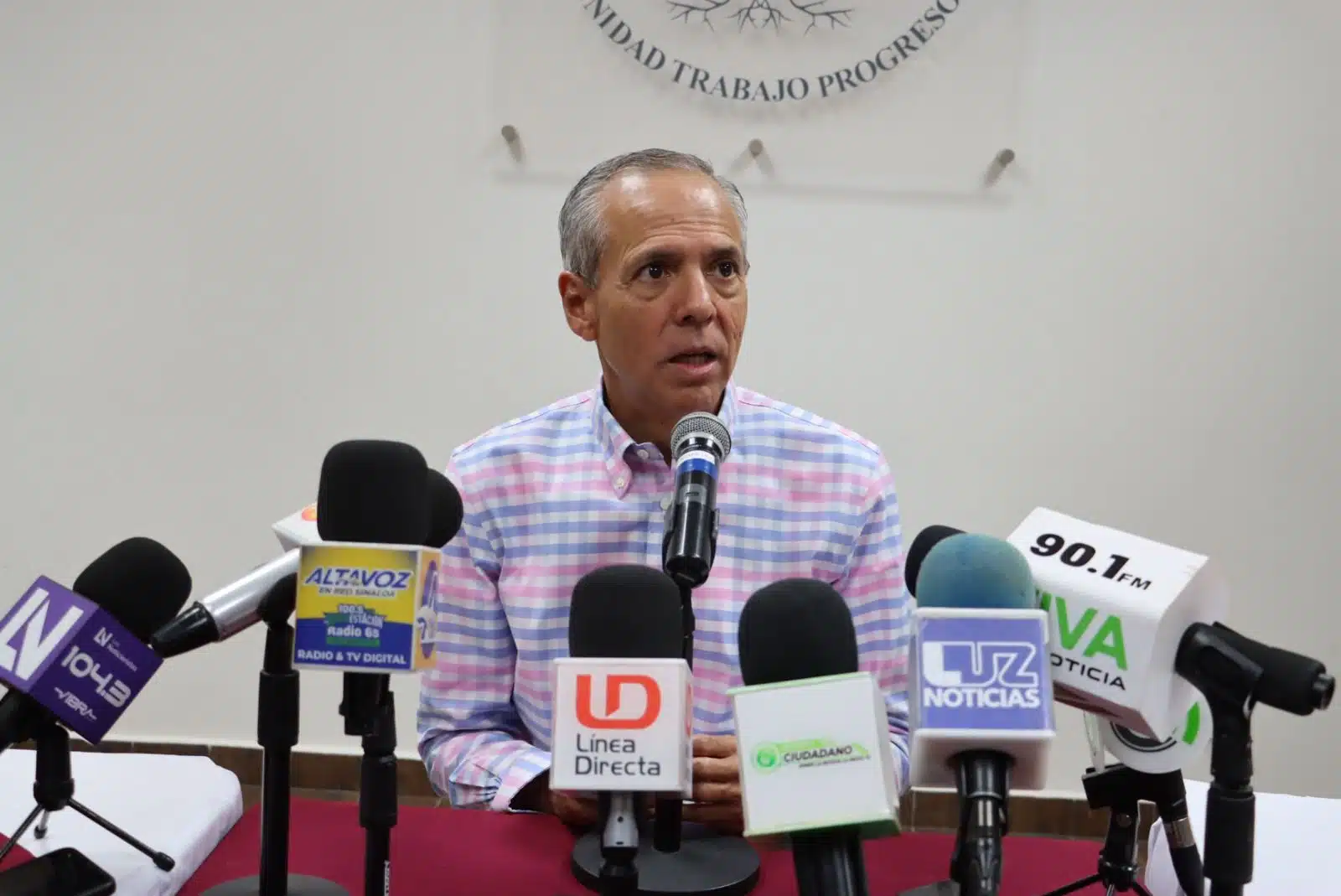 Gerardo Vargas en rueda de prensa