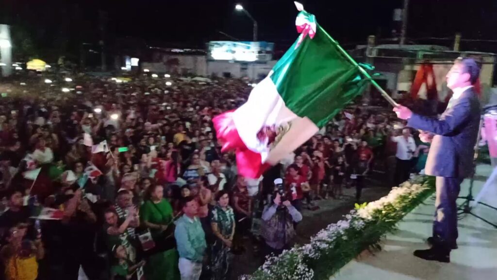 Ceremonia del grito en Guasave