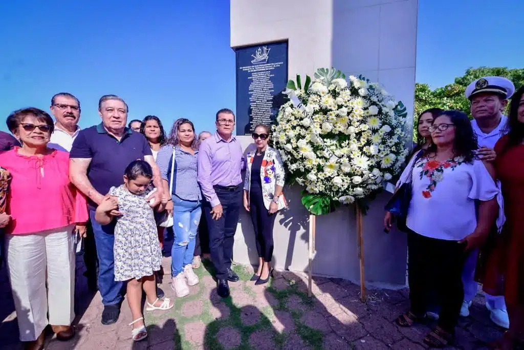 recuerdan a pescadores que murieron en el mar de Mazatlán