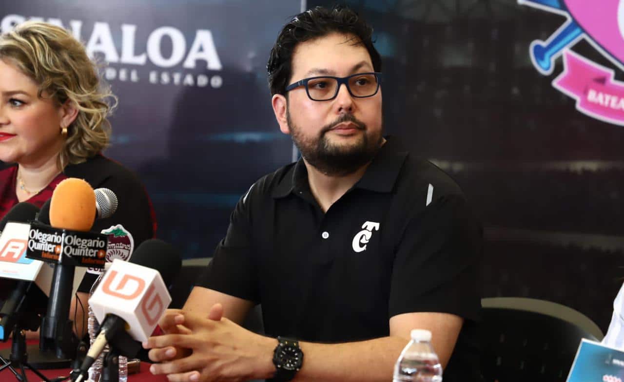 Héctor Ley en rueda de prensa