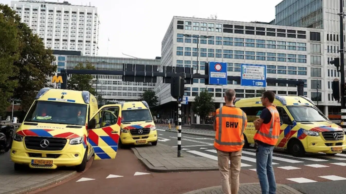 Ambulancias tras tiroteo en hospital