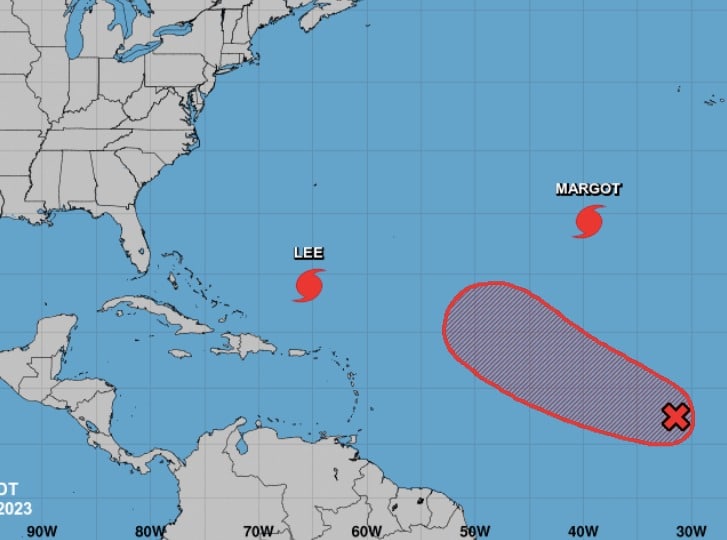 Mapa que muestra probabilidad de desarrollo ciclónico y 2 huracanes en el océano Atlántico