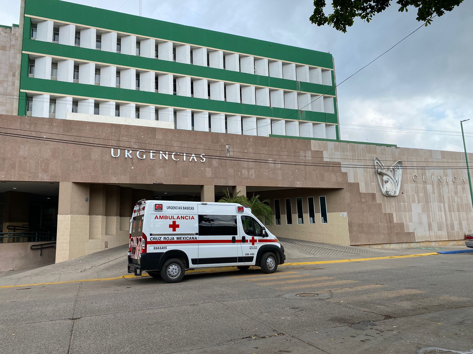 En el IMSS no han dejado de aplicar el biológico antiCOVID.