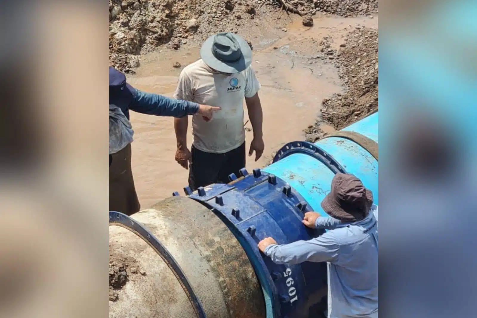 Personas trabajando en tuberia