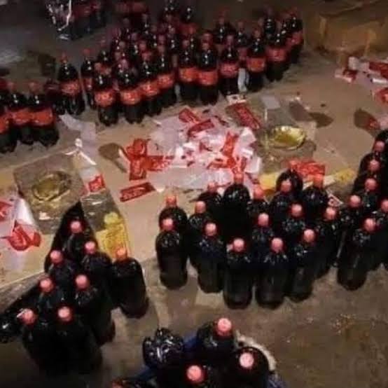 La fayuca llega a Rusia; desmantelan fábrica de refrescos apócrifos