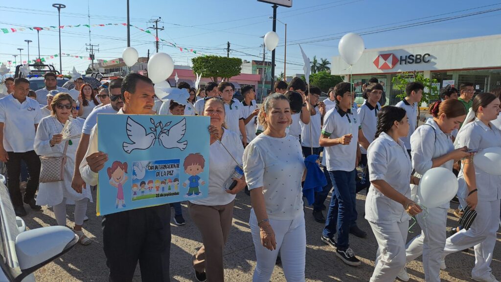 Marcha por la paz en calles de Guamúchil