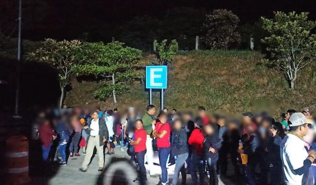 Migrantes en carretera de Veracruz