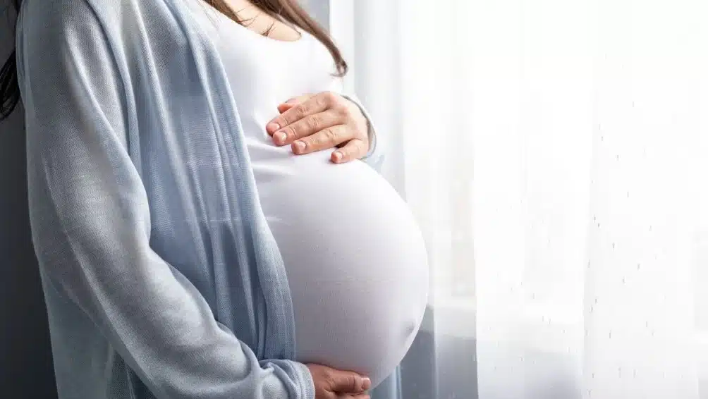 Mujer denuncia el robo de sus 2 bebés en clínica de CDMX