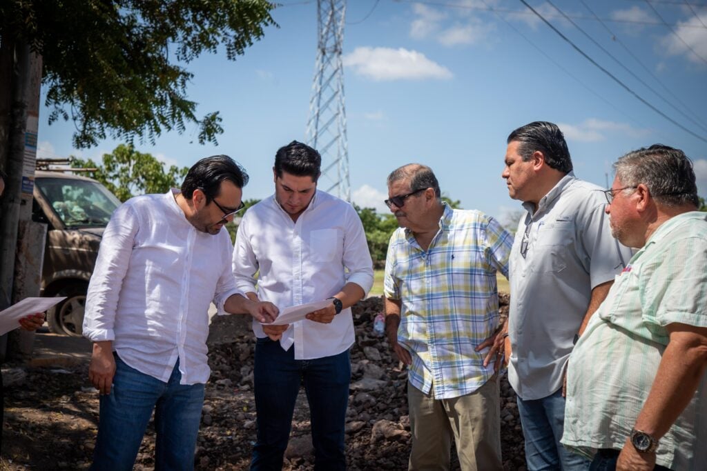 Dan banderazo a obras de pavimentación, en Culiacán.