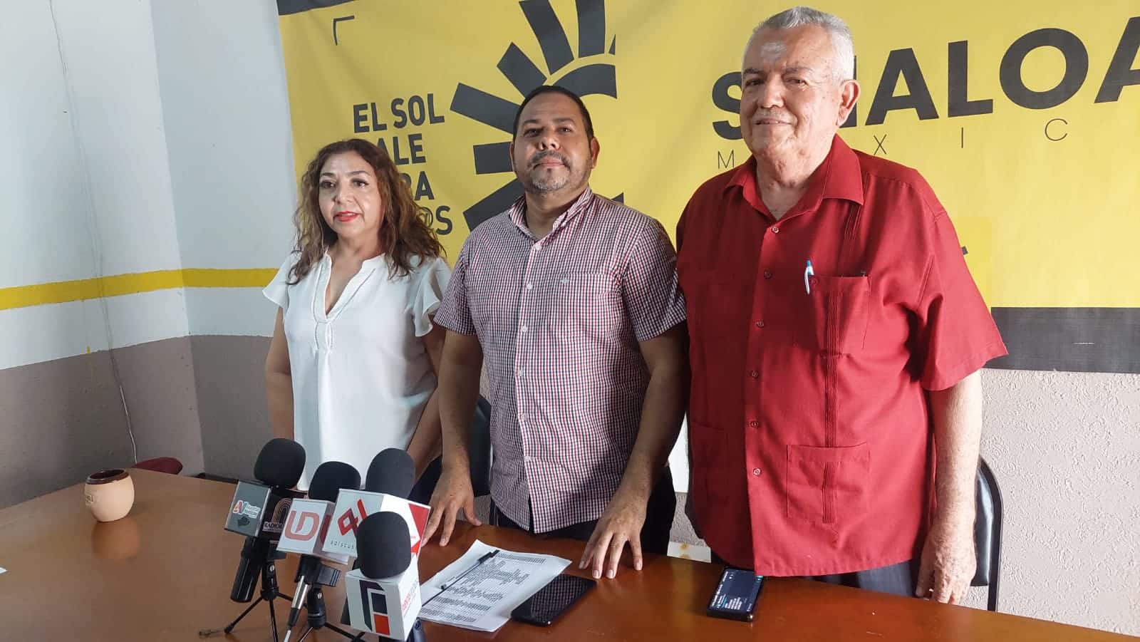 presidente del Partido de la Revolución Democrática (PRD) en Sinaloa, Oner Lazcano López,.