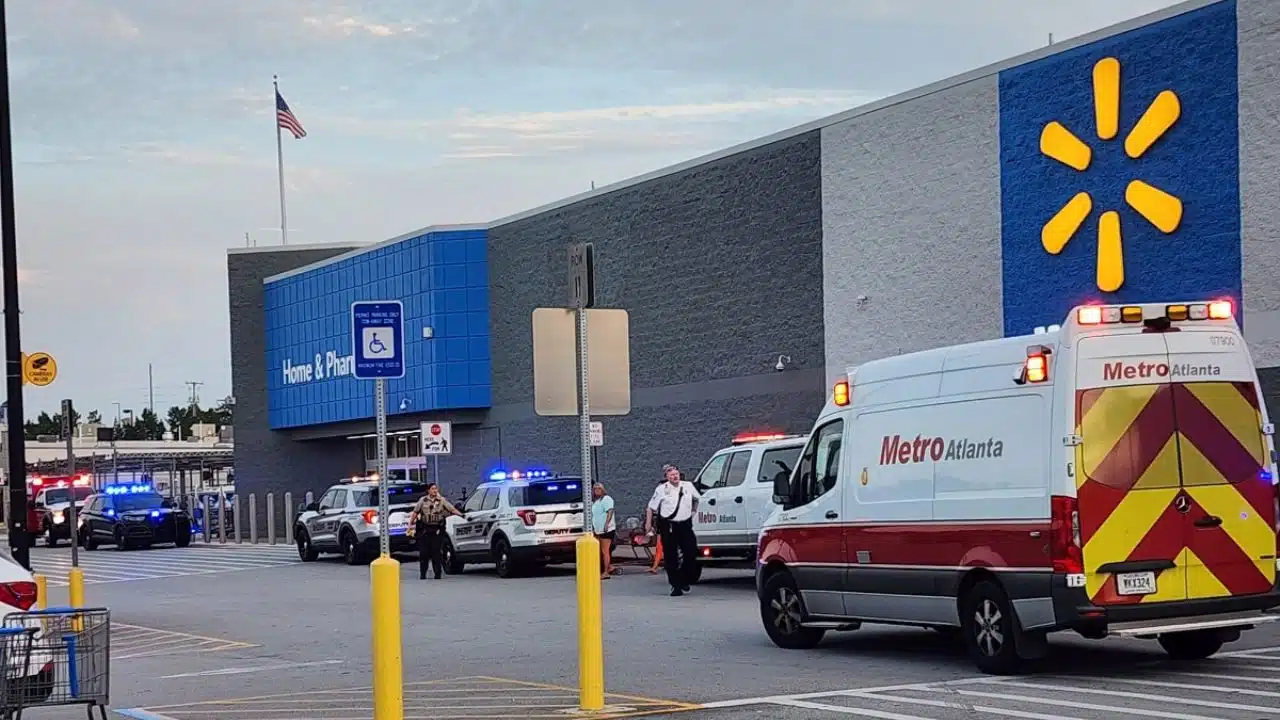 Pacto suicida siembra el terror en una tienda de autoservicio en Ohio