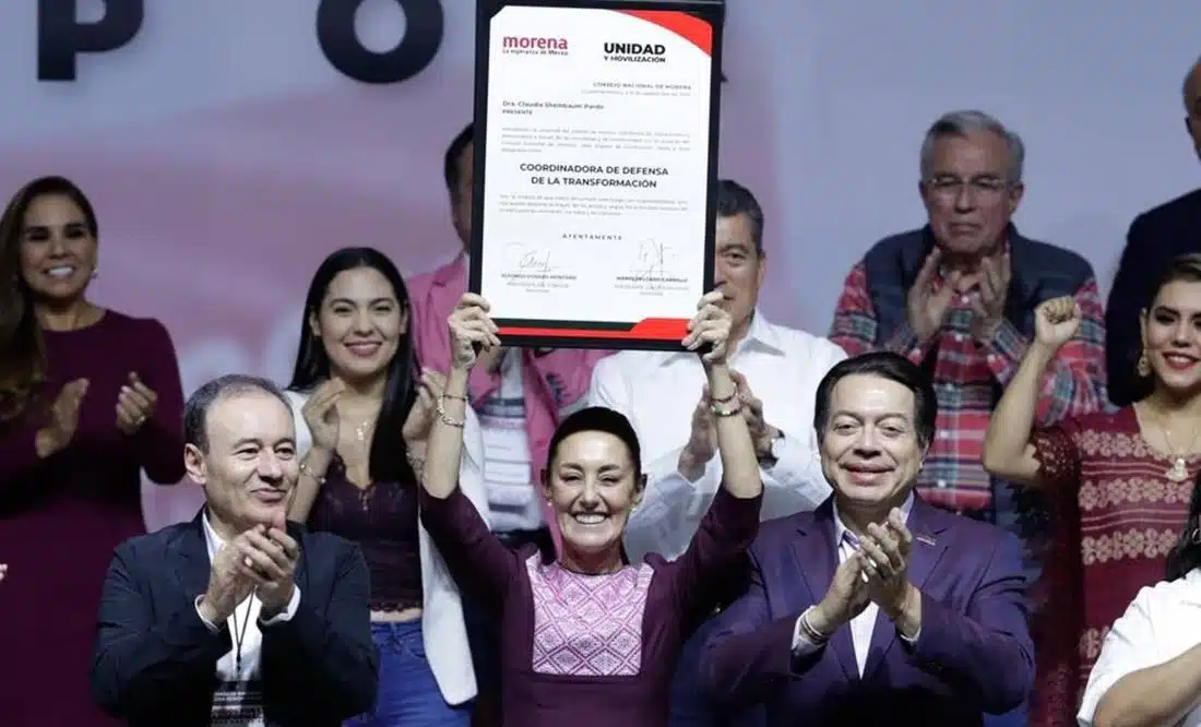 Recibe Claudia Sheinbaum constancia como coordinadora de defensa de la 4T