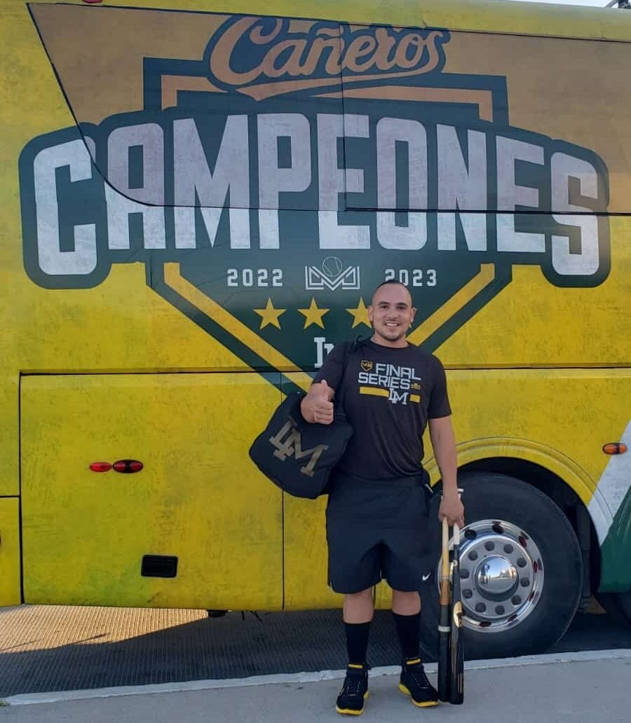 El bateador zurdo de los Cañeros, Rodolfo Amador, reportó a la pretemporada en La Paz, BCS