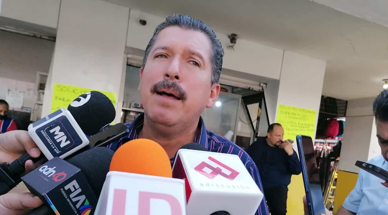 dirigente de la Unión de Locatarios del Centro de Culiacán (ULCC), Óscar Sánchez Beltrán,