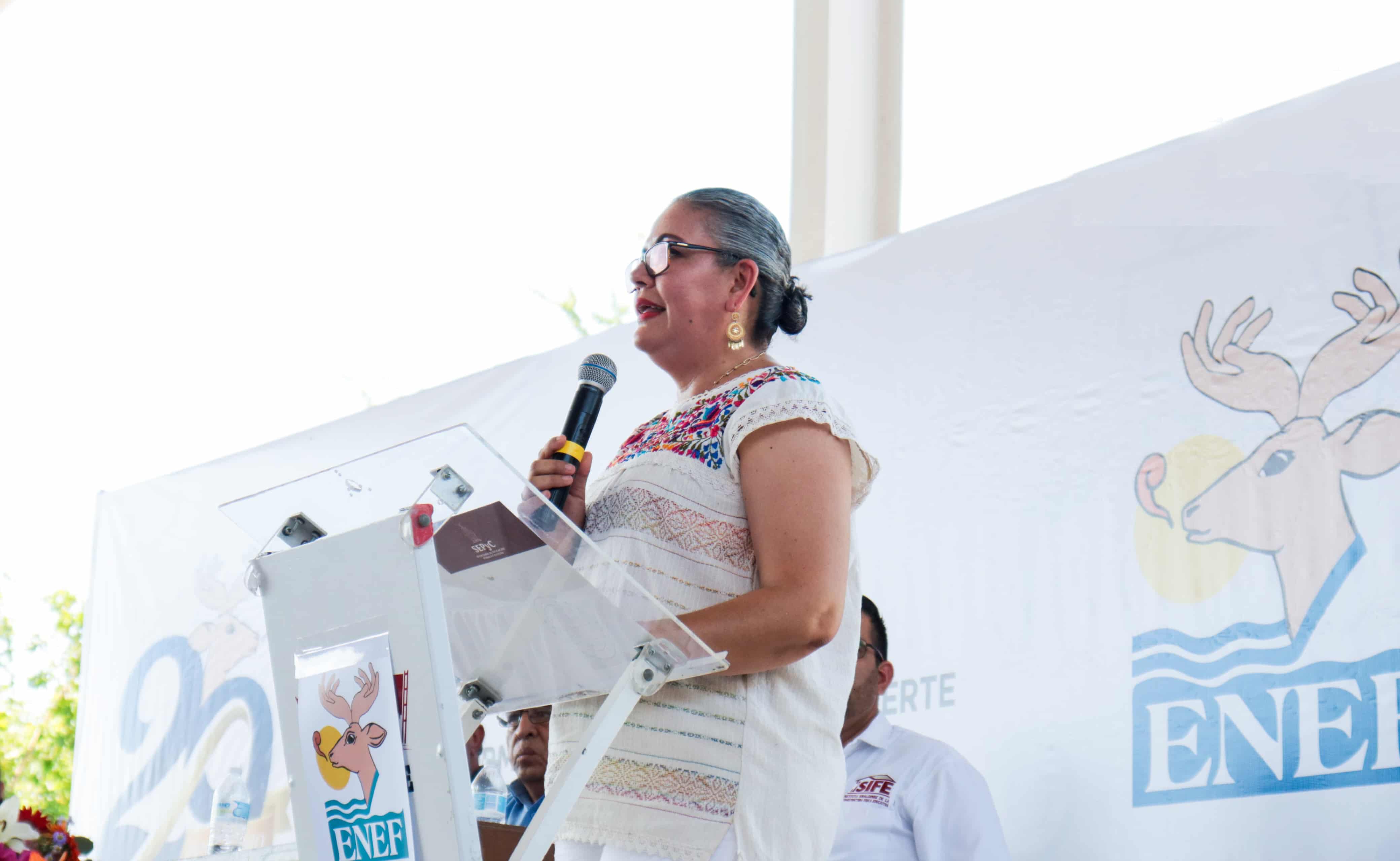 Secretaria Graciela Domínguez Nava en HD