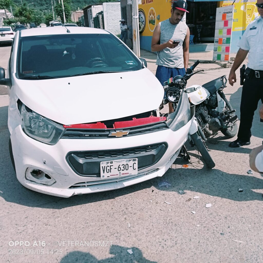 Se registran tres accidentes de motociclistas en Mazatlán en solo unas horas; dos lesionados