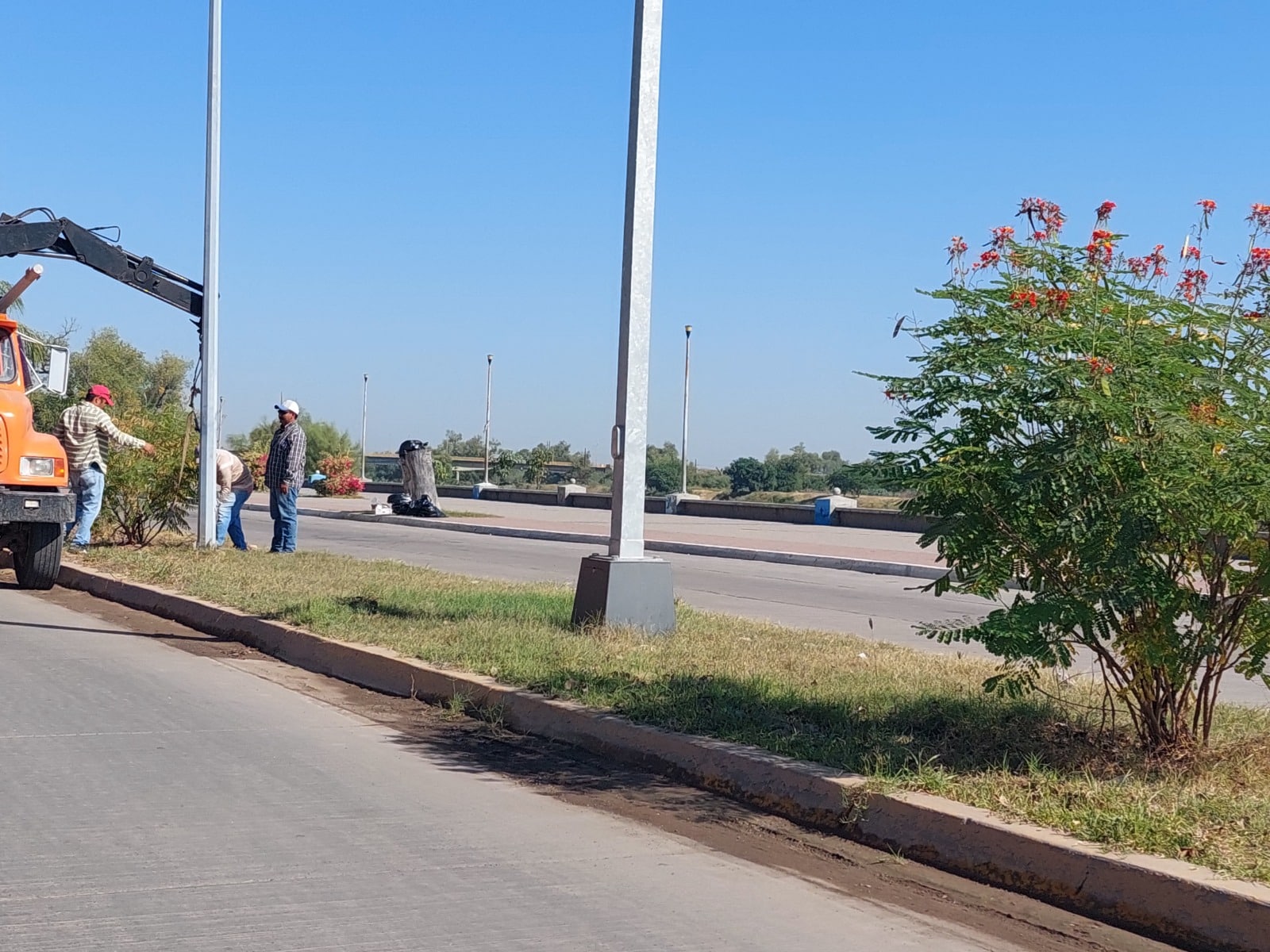Trabajadores del ayuntamiento de Guasave