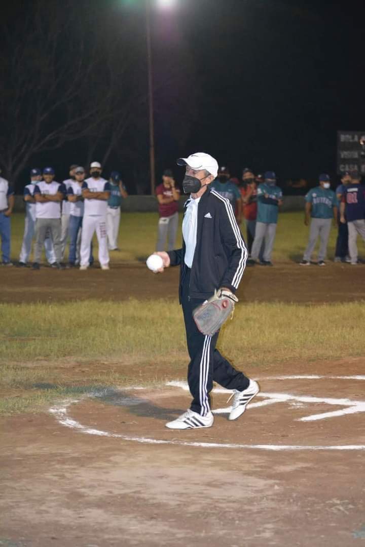 Natalio Palma llevó al softbol femenil en Guasave a otro nivel, conquistando torneos municipales, estatales y nacionales
