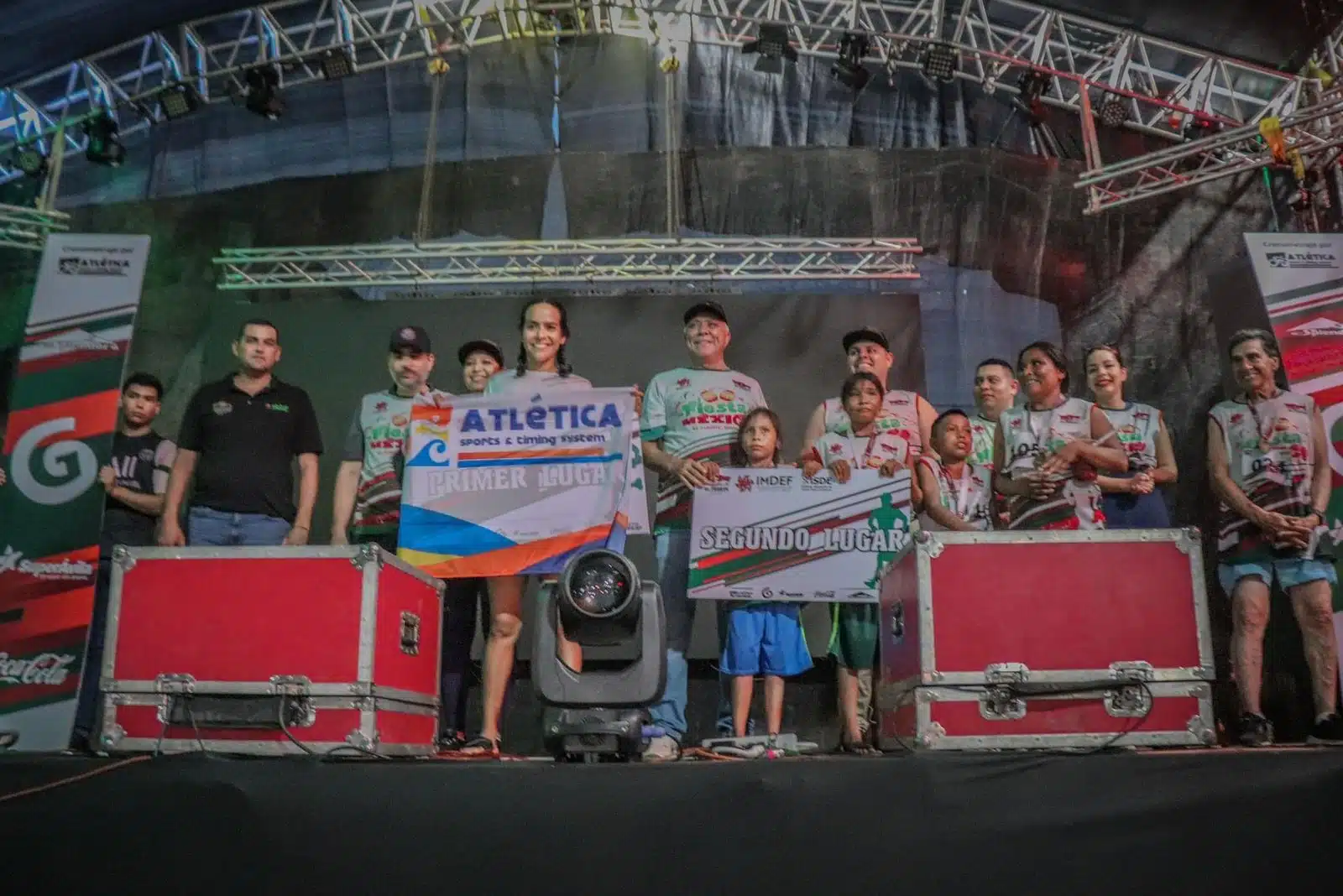 El alcalde de El Fuerte Gildardo Leyva en la premiación de la Carrera de la Independencia