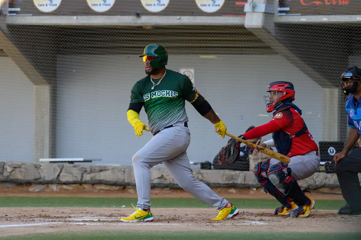 El tolertero de Curazao, Wladimir Balentien dio jonrón de dos carreras por los Cañeros