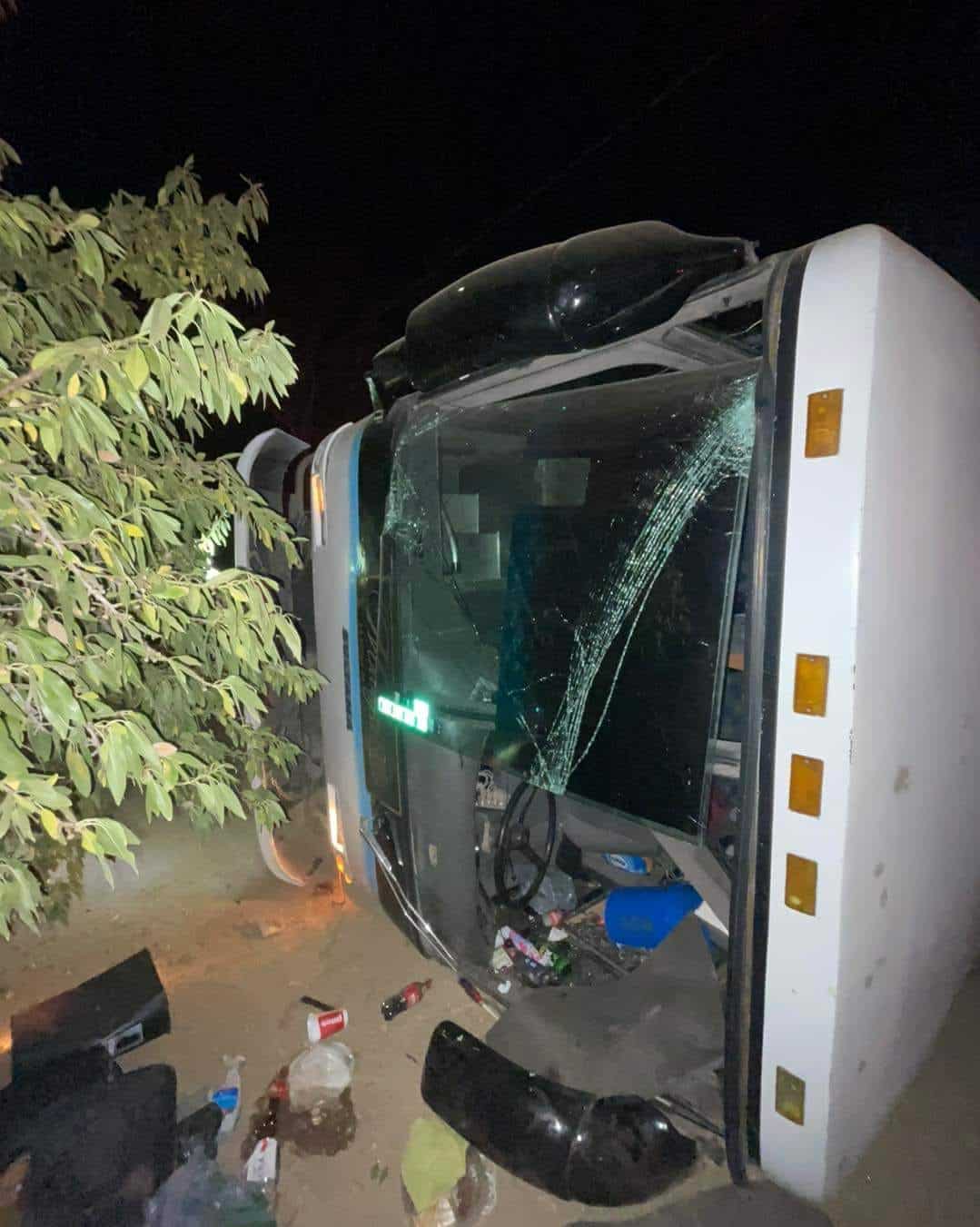 Banda La Distinguida de Mazatlán, Sinaloa sufre aparatoso accidente en Estados Unidos