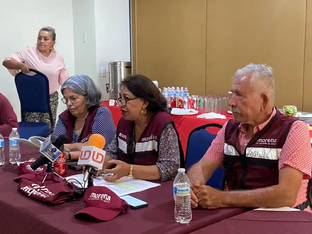Militantes de Morena de Mazatlán rechazan llegada de actores políticos de otros partidos