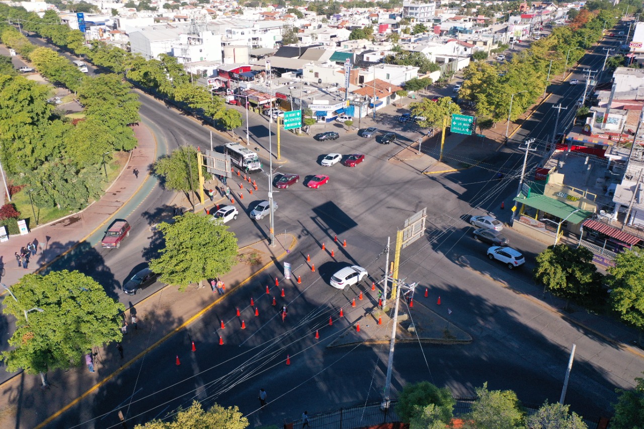 calles de Culiacán vistas desde arriba en una toma aérea, se ven transitadas