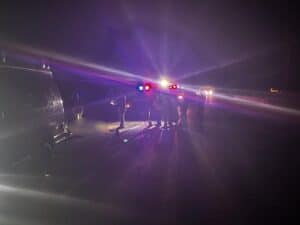 Autoridades en área donde encontraron hombre asesinado