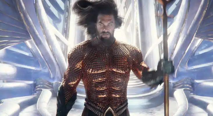 Jason Momoa como Aquaman