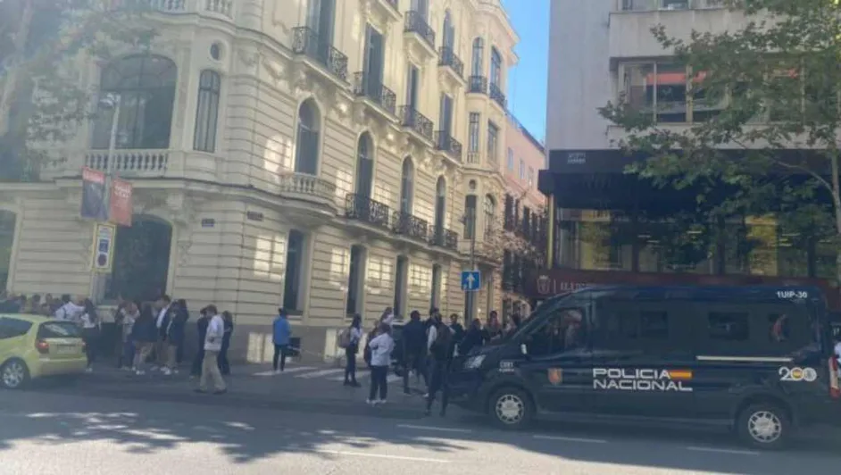 Policía española en el centro de Madrid