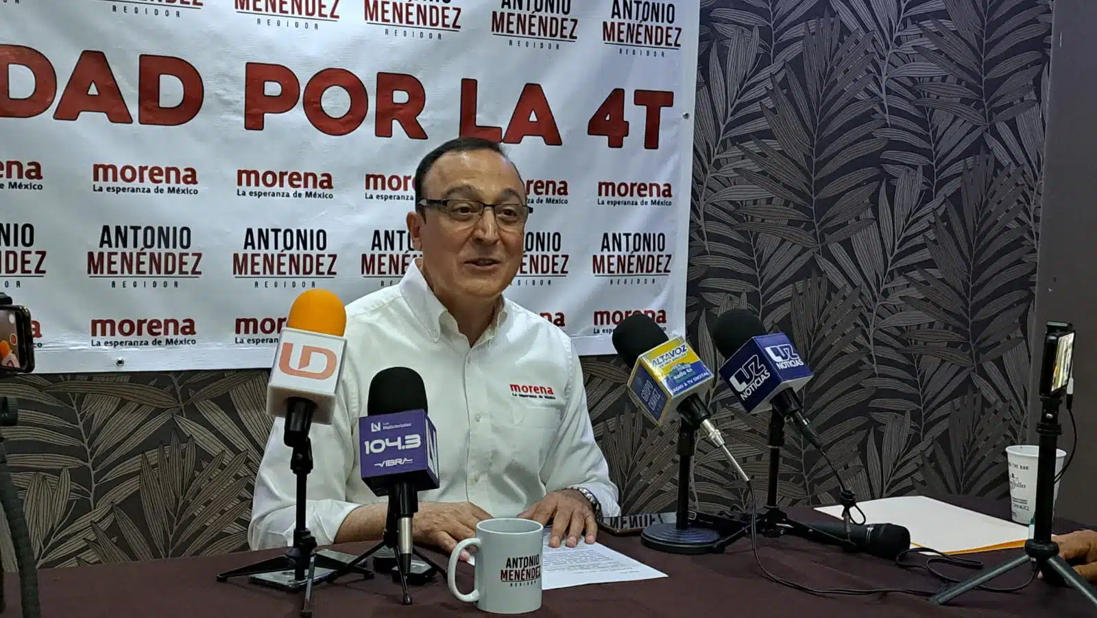 regidor de Movimiento Regeneración Nacional en el cabildo de Ahome, Antonio Menéndez de Llano.