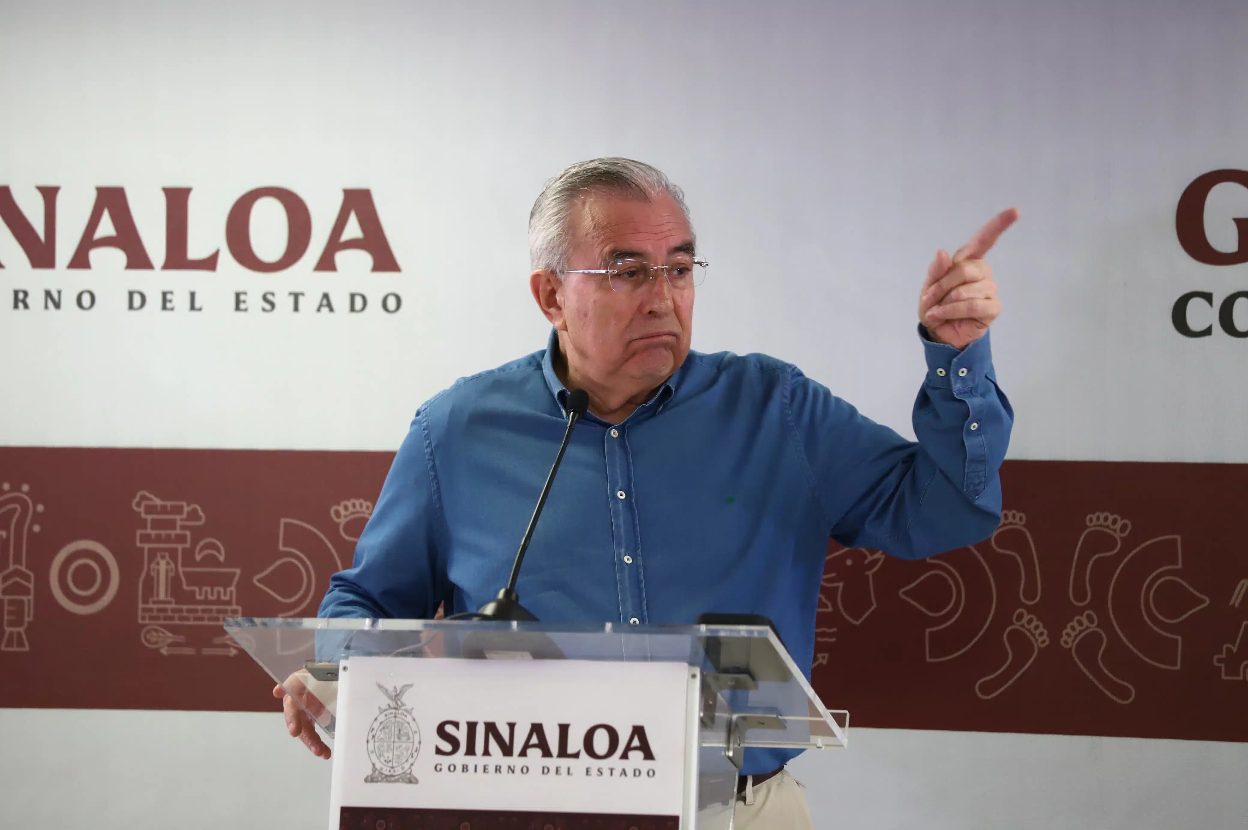 Rubén Rocha Moya en conferencia semanera