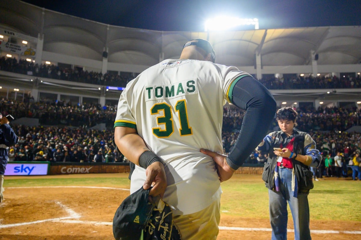 Yasmany Tomás la noche del 28 de enero del 2023 al conseguir el campeonato con Cañeros