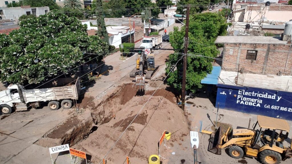 Rehabilitación de drenaje en la calle Cuauhtémoc