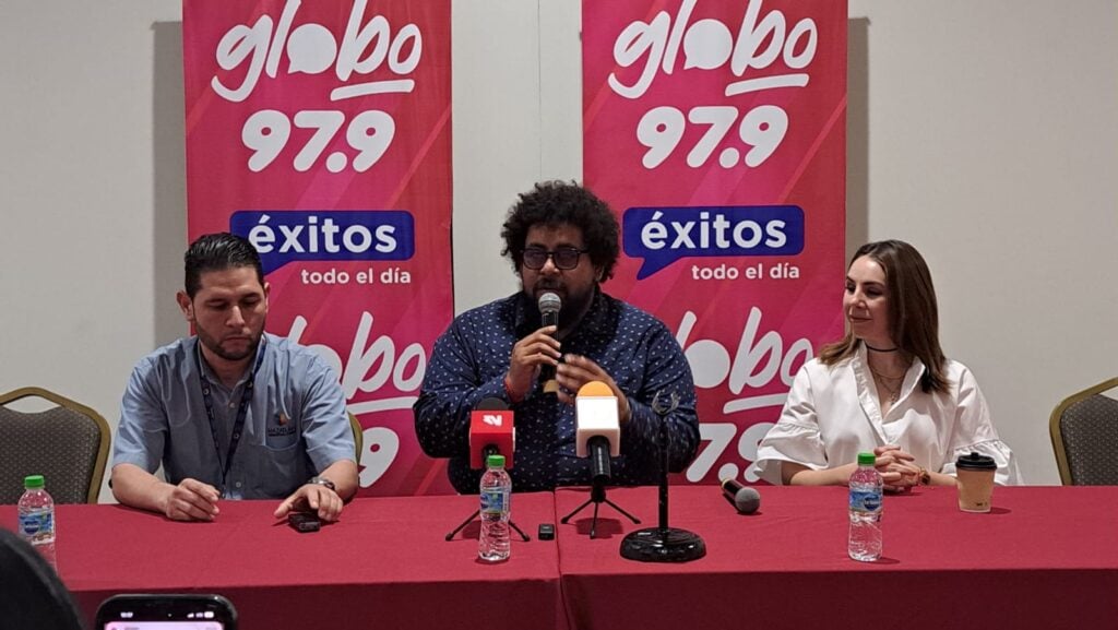 Rueda de prensa de la gira “Hasta Siempre” del cantautor José María Napoleón