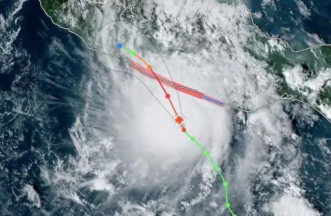 Imagen de satélite huracán Otis en la categoría tres, frente a Guerrero