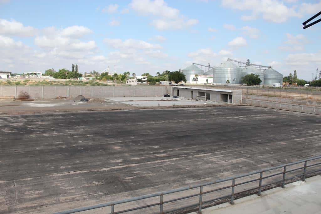 Construcción del Centro Deportivo Ahumada en Guasave