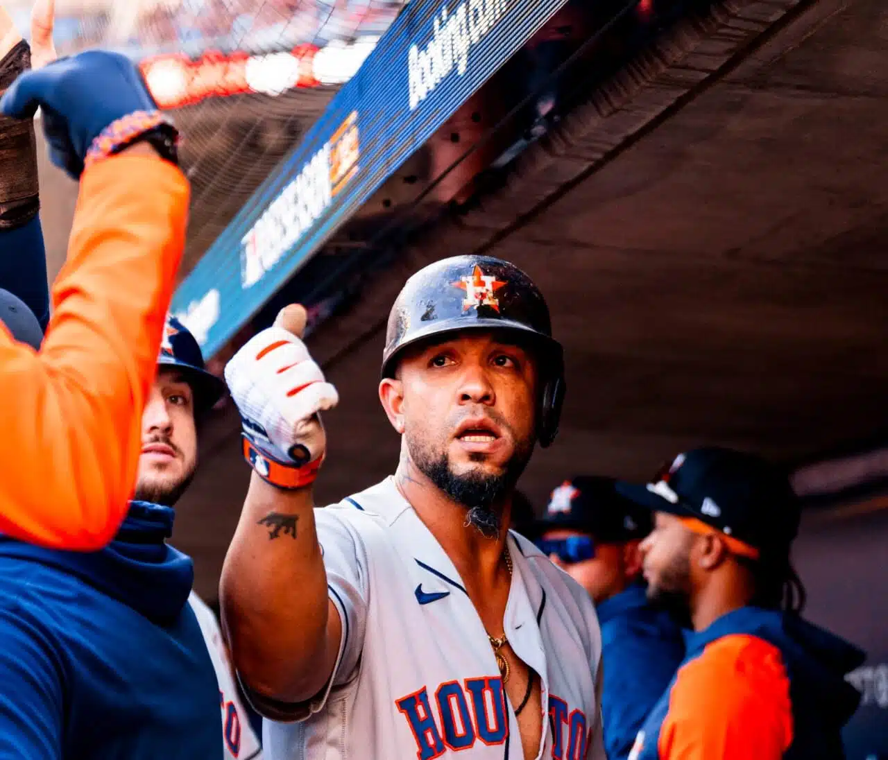 El cubano José Abreu fue el héroe del juego al conectar dos jonrones y producir cinco carreras en la victoria de los Astros