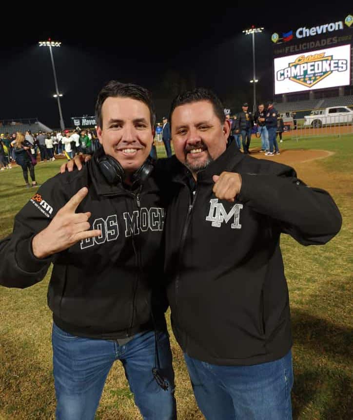 Armando Baldenebro y Diosco Zurita en la noche del campeonato de Cañeros el 28 de enero del 2023