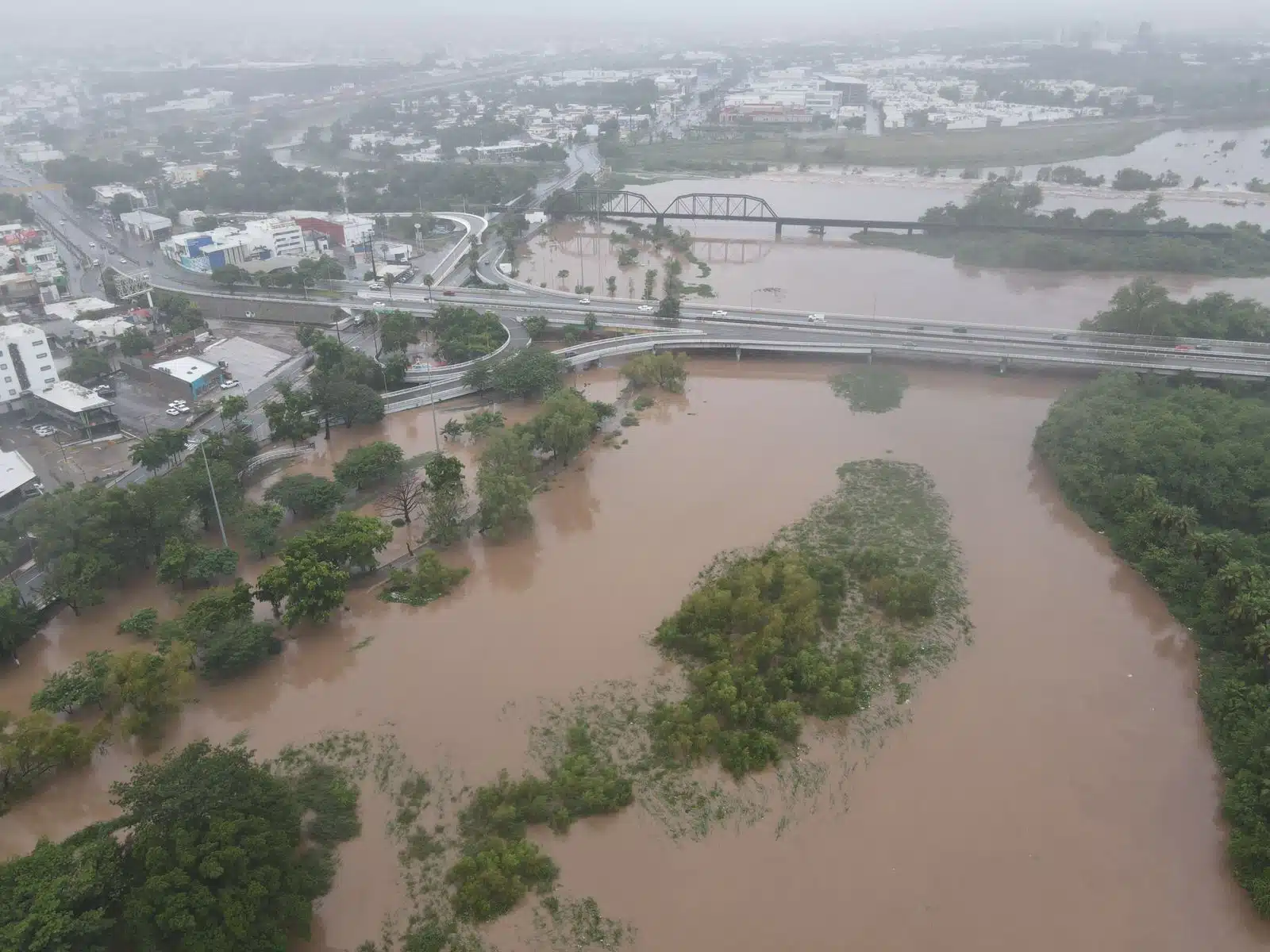 Vista aérea de Culiacán inundado por las fuertes lluvias