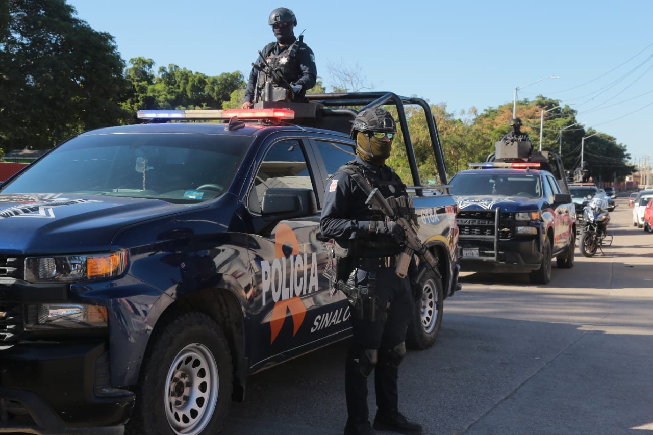 Patrullas y elementos de la Policía Estatal